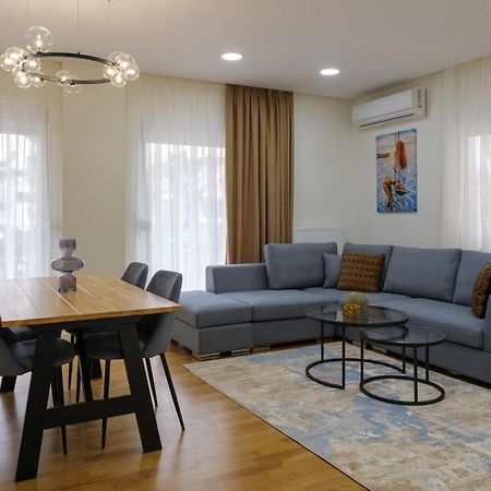 Magnificent Riviera Residence Vipgreece Atene Esterno foto