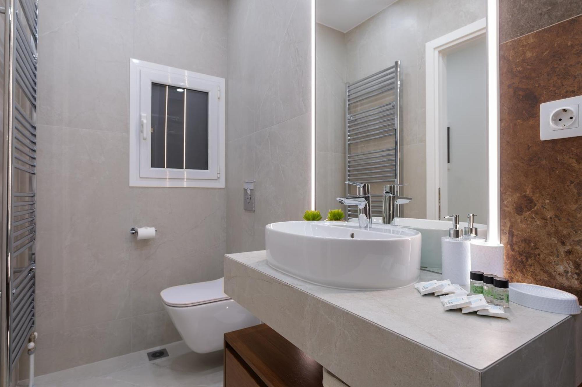 Magnificent Riviera Residence Vipgreece Atene Esterno foto